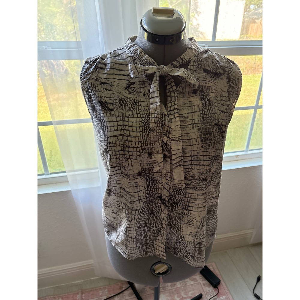 Unbranded Crocodile Print Blouse Womens M Gray Excellent Tie Neck Sleeveless